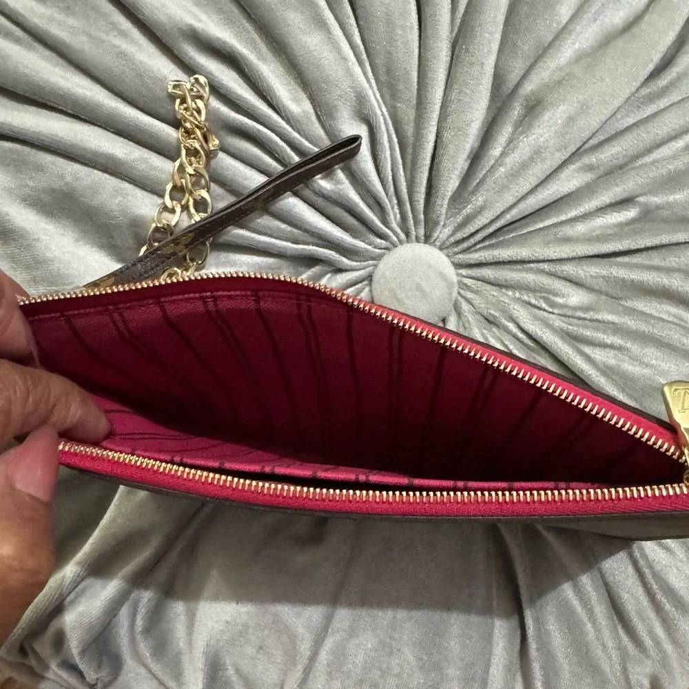 Louis vuitton - Picture 9 of 13